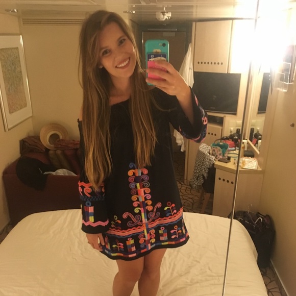 😻Anthro Vava Red Embroidered Off Shoulder Dress💖 - Picture 3 of 7